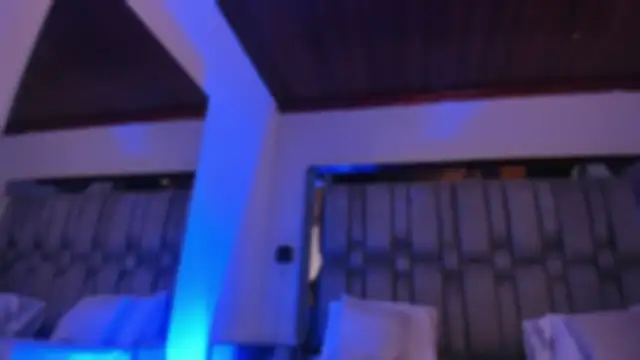 NikkySmiith online show from September 19, 2025, 11:33 am