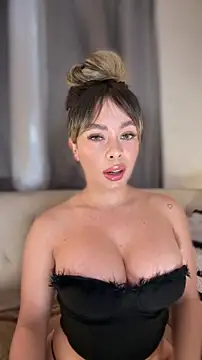 Alison Diaz17 online show from April 4, 2026, 10:18 pm