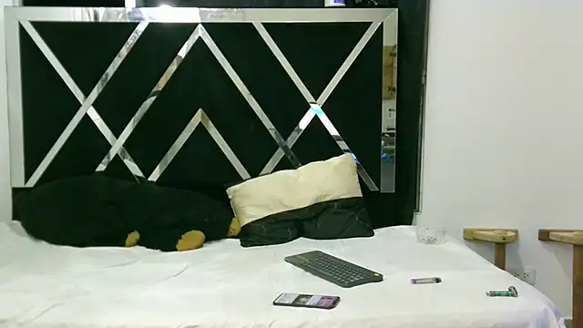 Snapshot of jessi_aston chatting on January 5, 2025, 11:22 pm jessi aston online show from January 5, 2025, 11:22 pm