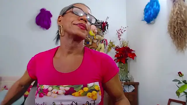 Snapshot of bardotbigcockts chatting on November 12, 2025, 8:52 pm bardotbigcockts online show from November 12, 2025, 8:52 pm