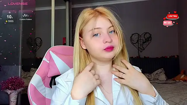 shy blondiee online show from February 22, 2025, 4:18 am