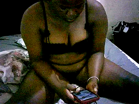 Snapshot of honeypotsweet chatting on January 16, 2026, 9:46 am honeypotsweet online show from January 16, 2026, 9:46 am