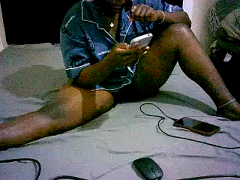 Snapshot of honeypotsweet chatting on February 9, 2026, 6:39 am honeypotsweet online show from February 9, 2026, 6:39 am