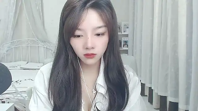 Jenny-Z online show from May 5, 2026, 1:46 am