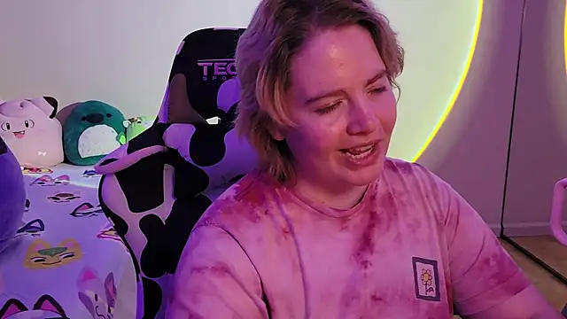 InternetFairy XO online show from January 1, 2025, 11:38 am