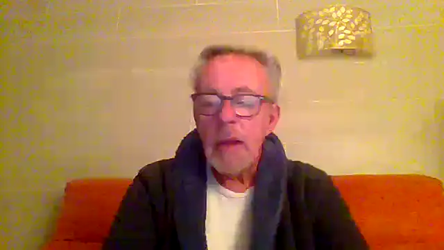 tuggy59 online show from December 23, 2025, 6:33 am