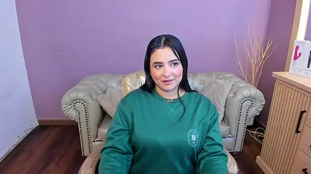 Snapshot of taylor_bennet chatting on November 27, 2025, 11:45 am taylor bennet online show from November 27, 2025, 11:45 am