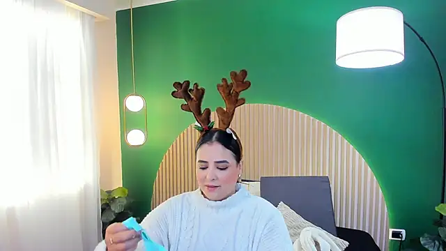 Snapshot of taylor_bennet chatting on December 19, 2025, 11:50 am taylor bennet online show from December 19, 2025, 11:50 am