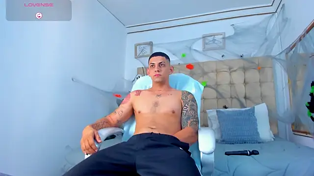 Alex cute77 online show from November 1, 2025, 10:50 am