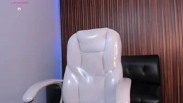 Alex cute77 online show from January 12, 2026, 11:59 am