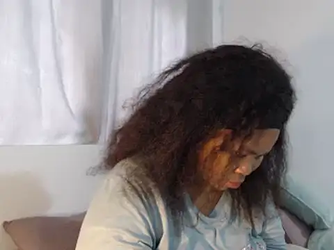 Real1SweetQueen online show from October 18, 2025, 5:32 am