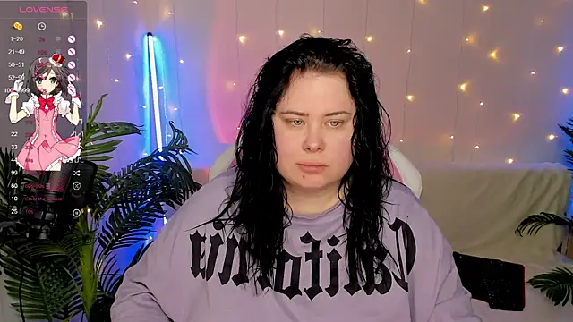 Snapshot of Akemi_BBW chatting on December 12, 2024, 7:04 pm Akemi BBW online show from December 12, 2024, 7:04 pm