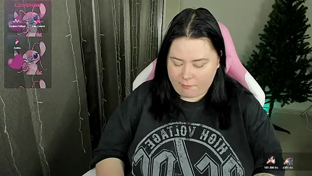 Snapshot of Akemi_BBW chatting on January 19, 2026, 4:27 am Akemi BBW online show from January 19, 2026, 4:27 am