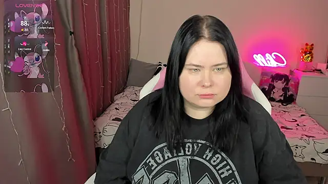 Snapshot of Akemi_BBW chatting on February 9, 2026, 4:49 am Akemi BBW online show from February 9, 2026, 4:49 am