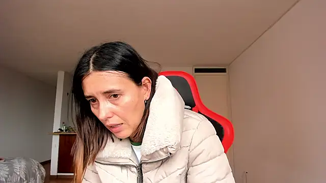 zoe jeane beker online show from February 27, 2025, 9:14 pm