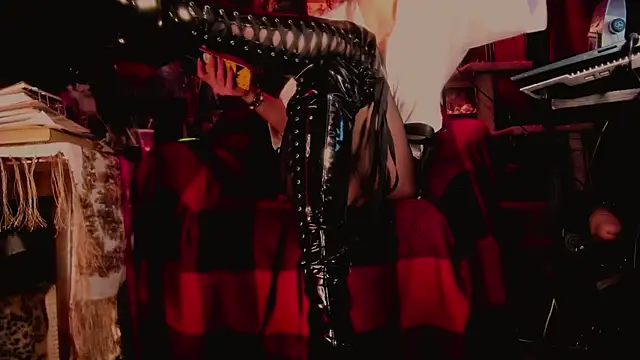 astarrot online show from March 20, 2026, 6:13 pm