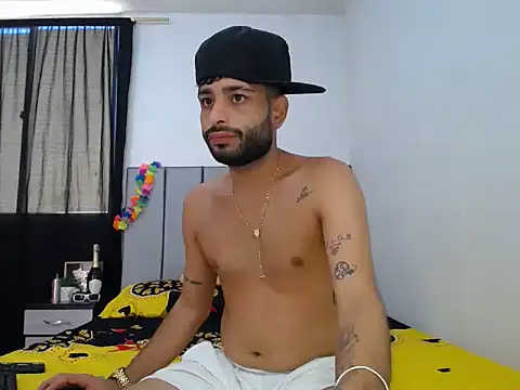 Snapshot of Evilboy555 chatting on November 22, 2025, 3:00 pm Evilboy555 online show from November 22, 2025, 3:00 pm