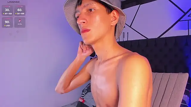 DereckCooperr online show from January 25, 2025, 2:47 am