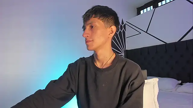 DereckCooperr online show from March 11, 2025, 9:15 pm