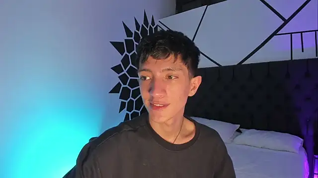 DereckCooperr online show from March 12, 2025, 1:25 am