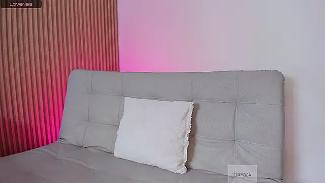 Snapshot of susan__hills chatting on December 6, 2024, 8:07 pm susan hills online show from December 6, 2024, 8:07 pm