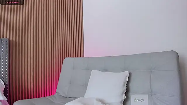 Snapshot of susan__hills chatting on March 13, 2025, 2:44 pm susan hills online show from March 13, 2025, 2:44 pm