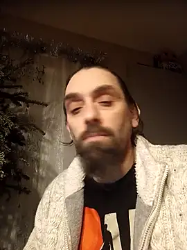 teekoine1 online show from January 17, 2025, 2:08 am