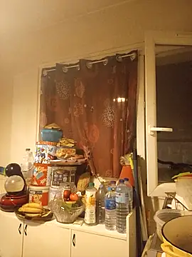 teekoine1 online show from November 15, 2025, 12:41 am