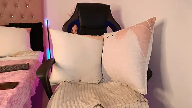 Katy Van online show from March 1, 2025, 5:09 am