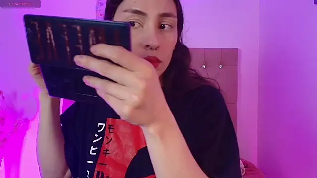 Katy Van online show from September 19, 2025, 4:14 am