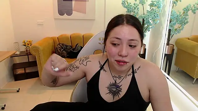 Snapshot of Isa_reel chatting on March 4, 2025, 3:55 am Isa reel online show from March 4, 2025, 3:55 am