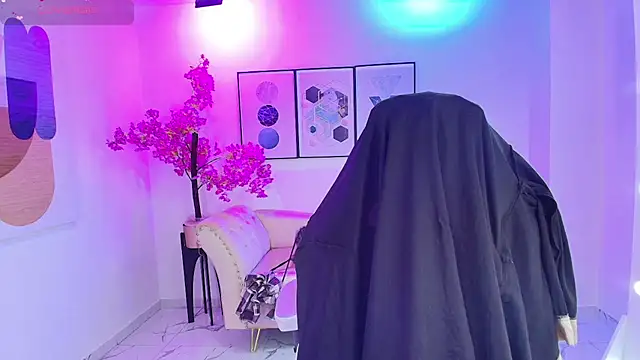 Snapshot of Isa_reel chatting on October 3, 2025, 7:44 pm Isa reel online show from October 3, 2025, 7:44 pm