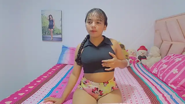 Winnifer Gonzal online show from February 23, 2026, 3:37 am