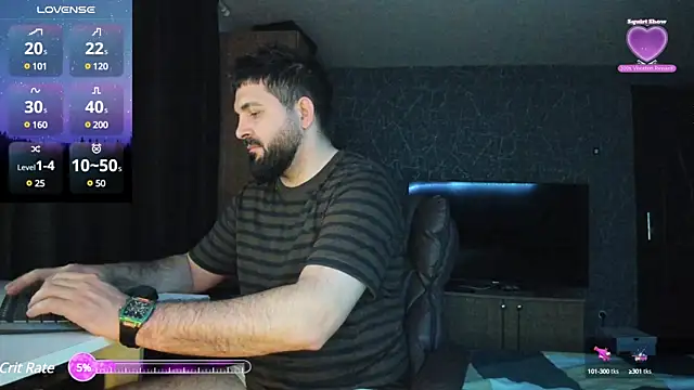 Snapshot of Eduu2322 chatting on December 18, 2024, 9:40 pm Eduu2322 online show from December 18, 2024, 9:40 pm