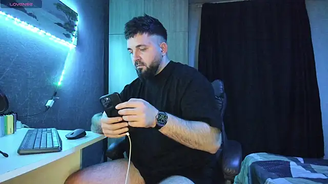 Snapshot of Eduu2322 chatting on March 6, 2025, 10:47 pm Eduu2322 online show from March 6, 2025, 10:47 pm