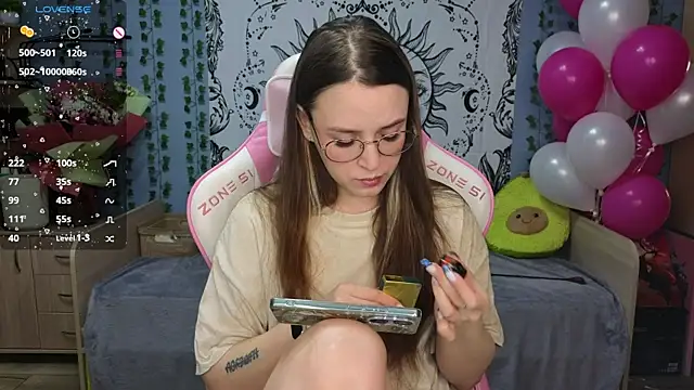 Sweet frosti online show from January 24, 2025, 2:49 am