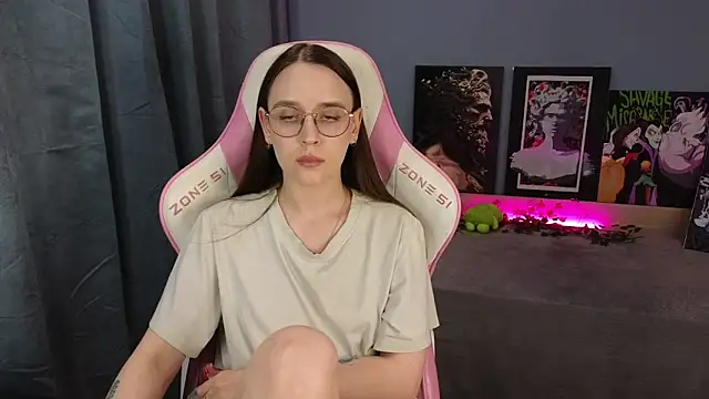 Sweet frosti online show from June 5, 2026, 6:52 am