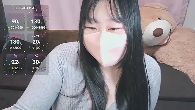 yuinyan3150 online show from March 24, 2026, 5:18 pm