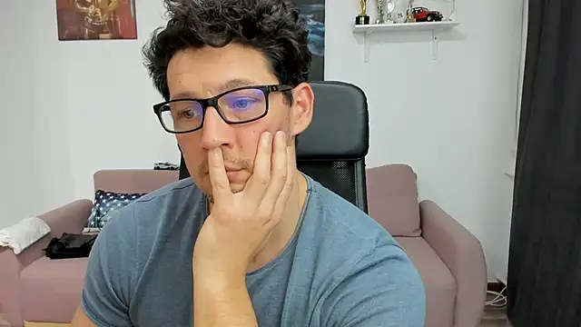 BrutusK08 online show from February 3, 2025, 2:24 pm