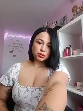 Lia Roxx online show from June 10, 2026, 7:40 am