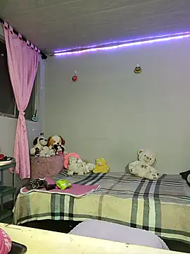 KATYGONZALEZ online show from February 22, 2025, 11:02 am