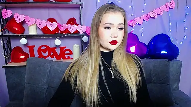 StacyYellig online show from February 13, 2025, 8:03 pm