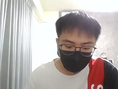 Snapshot of We1116 chatting on November 10, 2025, 12:15 pm We1116 online show from November 10, 2025, 12:15 pm