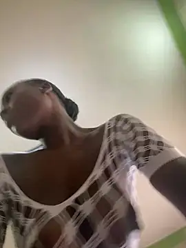 Snapshot of _BLVCKGIRL_SHERIF chatting on February 8, 2026, 2:31 pm BLVCKGIRL SHERIF online show from February 8, 2026, 2:31 pm