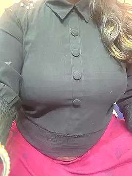 CUTE SOPHIA- online show from February 25, 2025, 7:36 pm