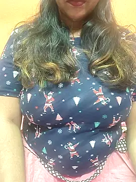 CUTE SOPHIA- online show from March 13, 2025, 8:32 pm