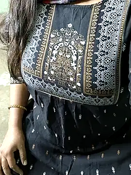 CUTE SOPHIA- online show from October 15, 2025, 9:31 am