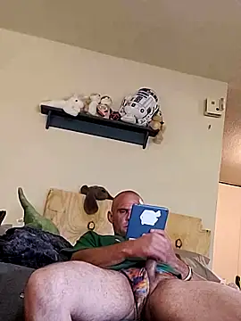 littleChop33 online show from October 5, 2025, 12:42 am