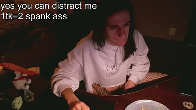 izilizi 23 online show from December 28, 2024, 12:56 pm