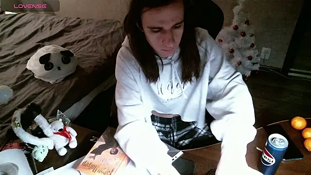 izilizi 23 online show from January 11, 2025, 6:12 pm